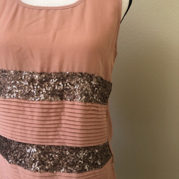 Chiffon+Sequins top - Picture 2 of 8